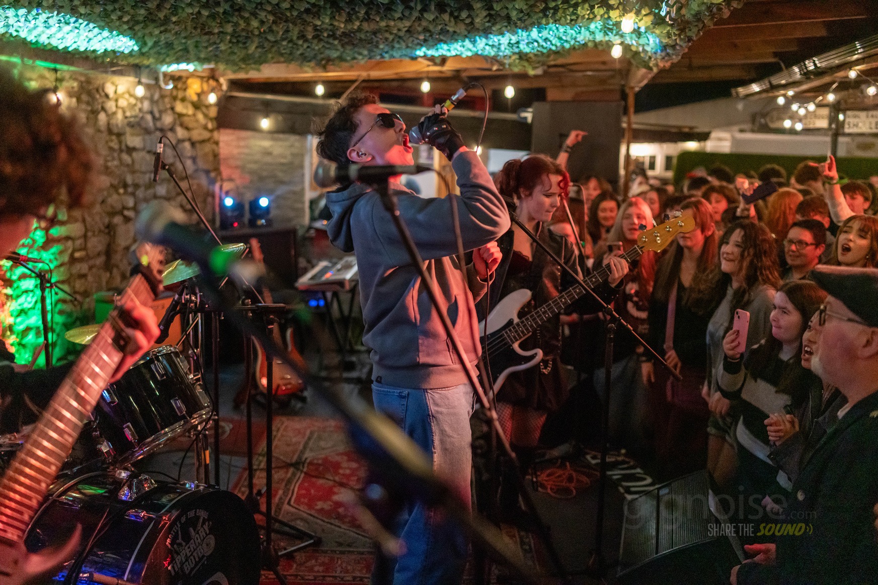 Paradise Conspiracy performing to an enthusiastic crowd